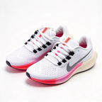 Nike Air Zoom Pegasus – White/Black/Green | React foam + Zoom Air cushioning | Breathable mesh upper | Roomy toe box design | Suitable for road running and everyday wear | Unisex style