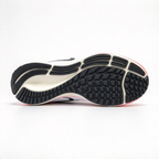 Nike Air Zoom Pegasus – White/Black/Green | React foam + Zoom Air cushioning | Breathable mesh upper | Roomy toe box design | Suitable for road running and everyday wear | Unisex style