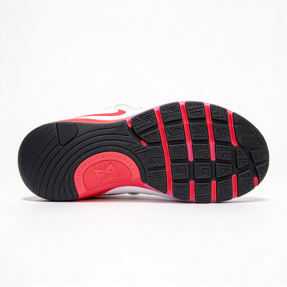 Nike Free Metcon 7 Men's Training Shoes | White-to-Pink Gradient | Flexible Forefoot & Stable Heel | Breathable Mesh Upper | Versatile Training Shoes | Lightweight & Durable | Suitable for Strength Training, HIIT, and Cardio