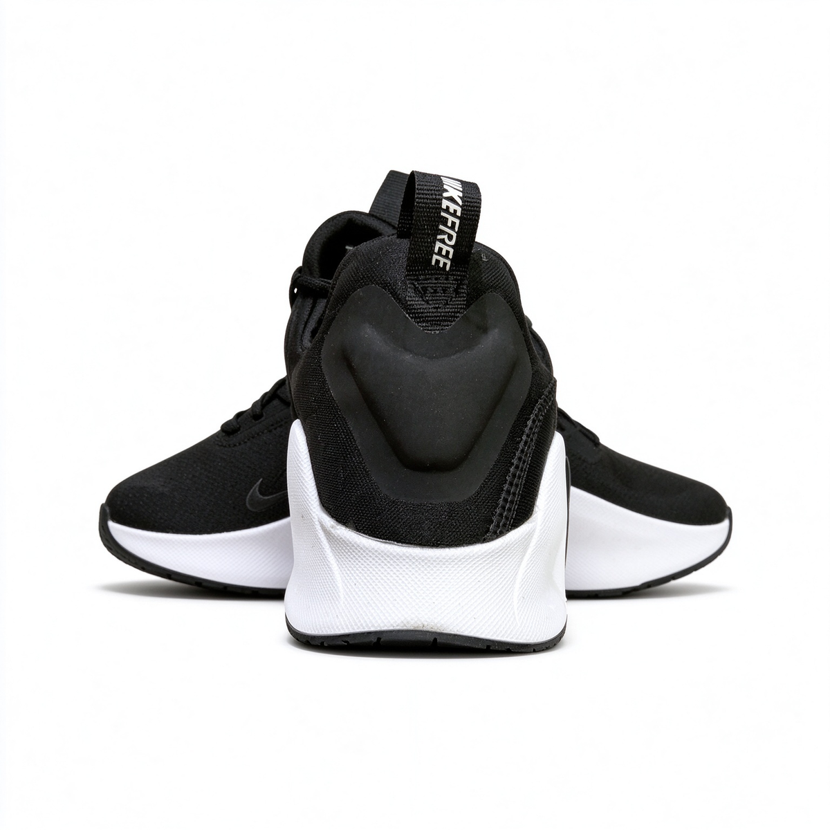 Nike Free Metcon 6 Training Shoes | Black/White Colorway | Lightweight, Breathable Mesh | Flexible Forefoot, Stable Heel | Suitable for HIIT and Weightlifting | Unisex Style