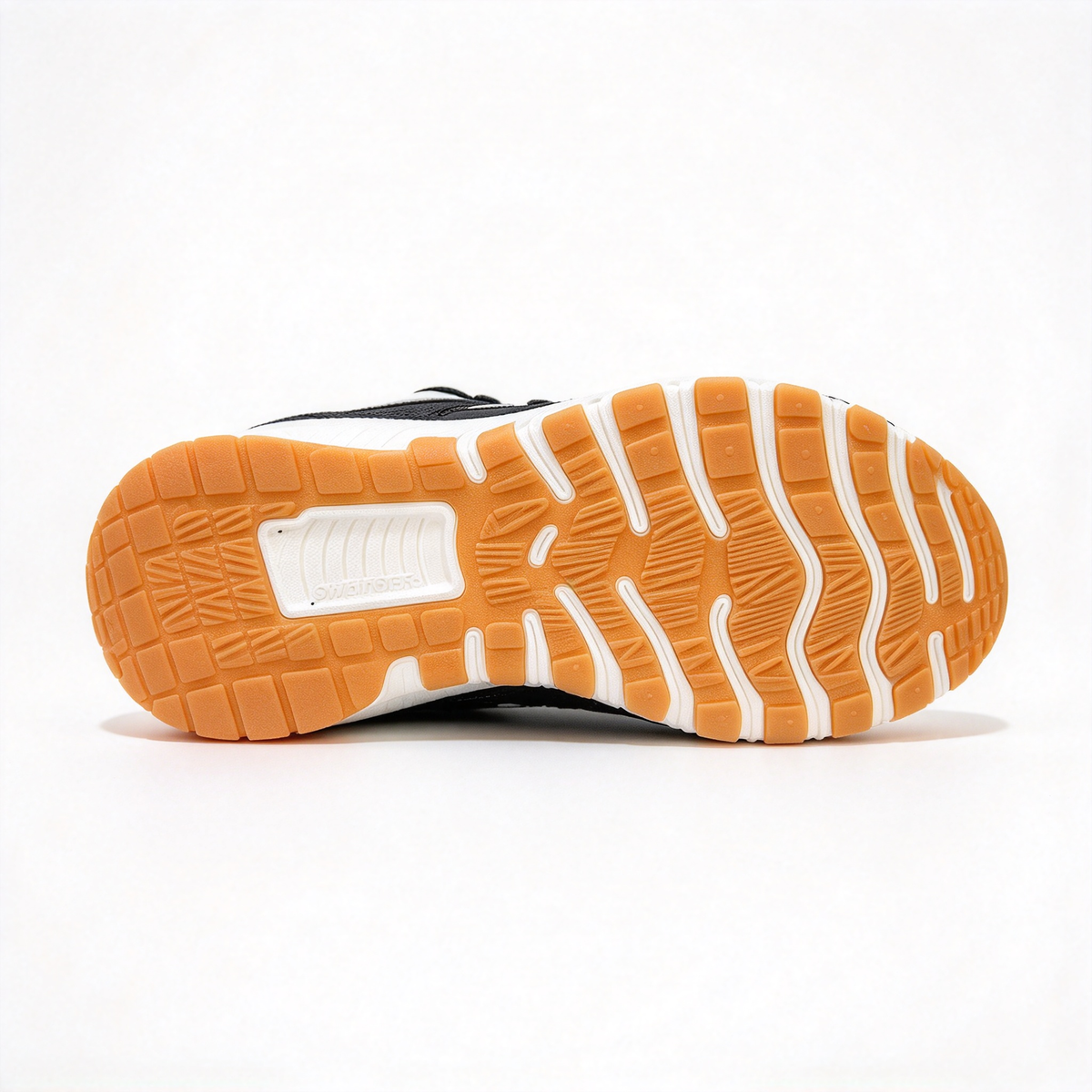 Nike Free Metcon 6 Training Shoes | Black/Gum/Light Brown | Breathable mesh + Flywire support | Flexible forefoot + stable heel | Suitable for HIIT and weightlifting | Unisex