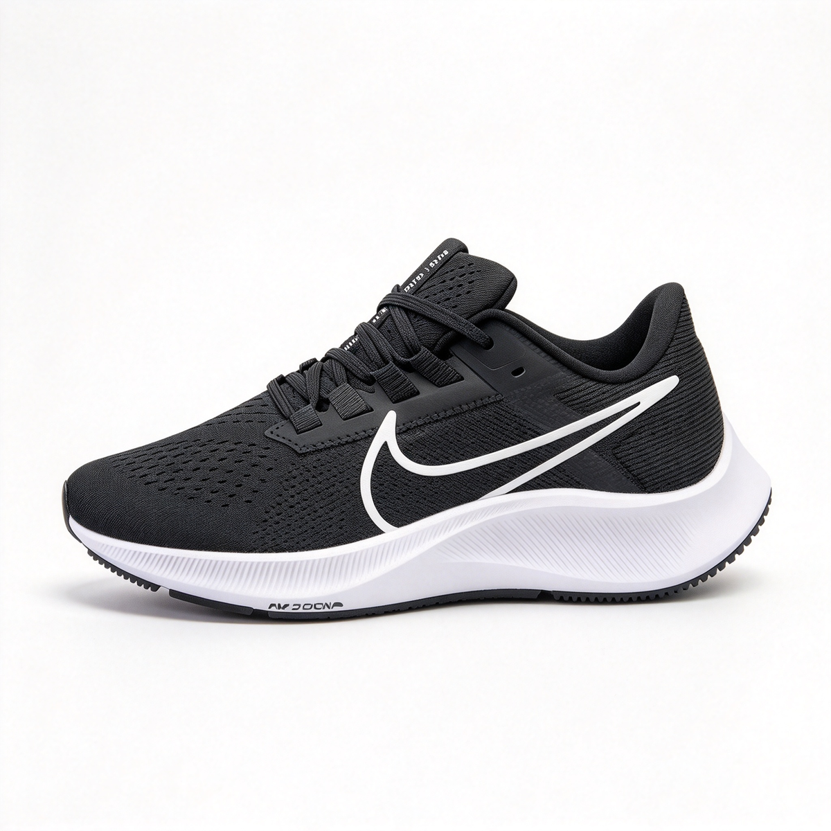 Nike Air Zoom Pegasus | Black/White/Green | React foam + Zoom Air cushioning | Breathable mesh upper | Spacious toe box design | Suitable for road running and everyday wear | Unisex style
