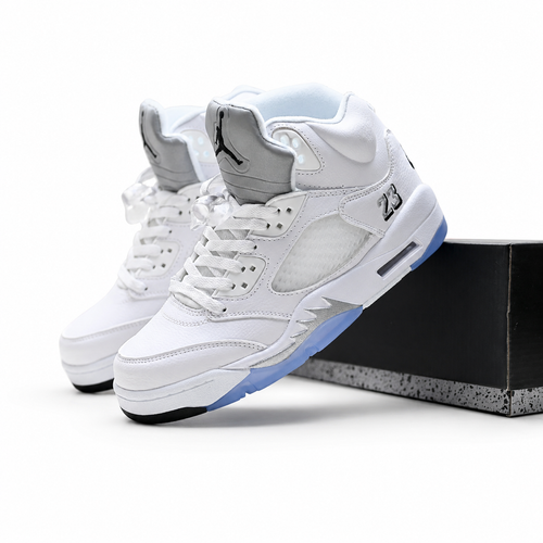 Air Jordan 5 Retro 'Metallic Silver' | White Leather + Silver Reflective Tongue + Icy Blue Outsole, Men's Basketball & Lifestyle Sneakers, Iconic 90s Streetwear & Premium Comfort